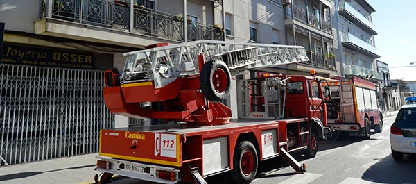 Los coches de los bomberos en la Ronda de los Muñoces de Pozoblanco