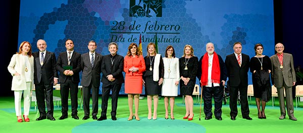 Foto de los premiados con la Medalla de Oro de Andalucía