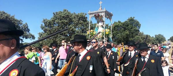 Romería de llevada de la Virgen de Luna