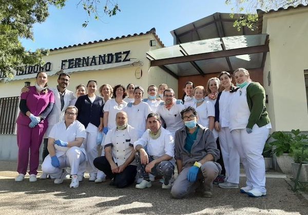 Imagen de los trabajadores de la residencia en el confinamiento realizado durante la primera ola de la pandemia