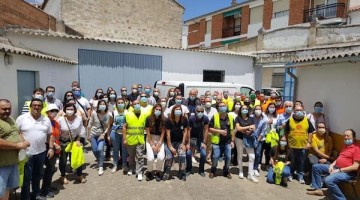 Recogida de alimentos en favor de Cáritas