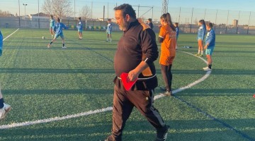 Antonio Serrano en su primer entrenamiento con el Pozoalbense Femenino