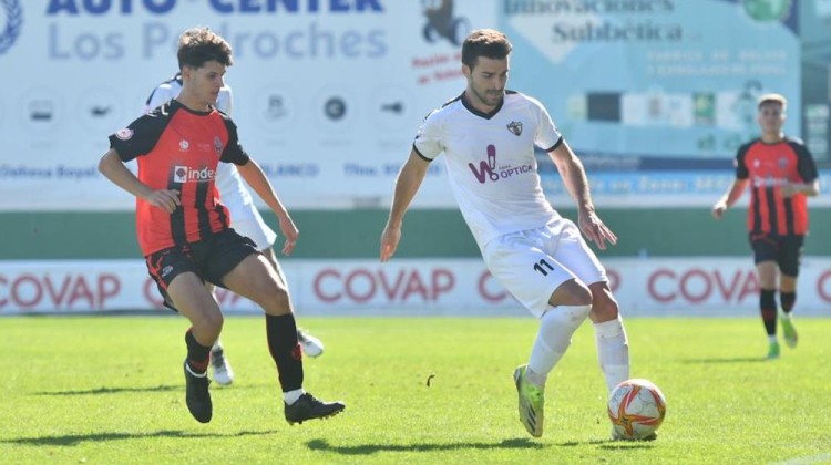 León en una acción de un partido