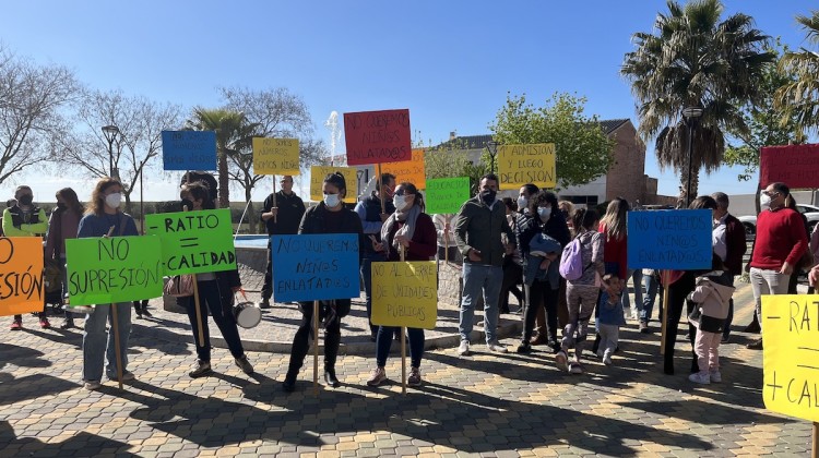 Protestas organizadas por el AMPA del colegio Virgen de Luna