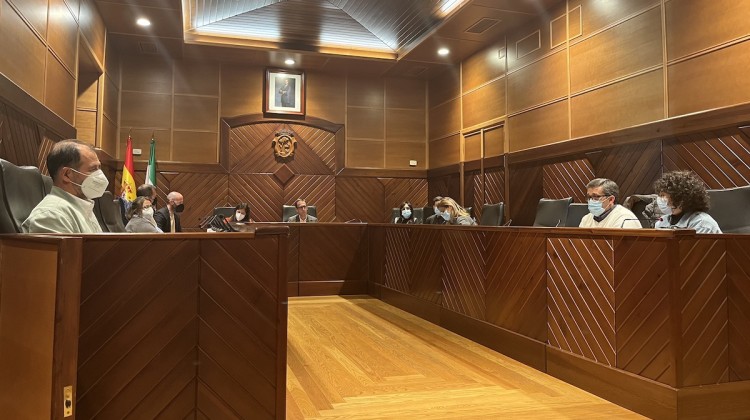Imagen del pleno de abril en el Ayuntamiento de Pozoblanco