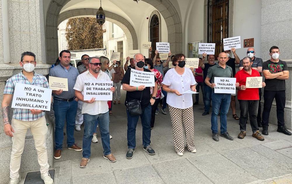 Trabajadores del Ayuntamiento durante la concentración