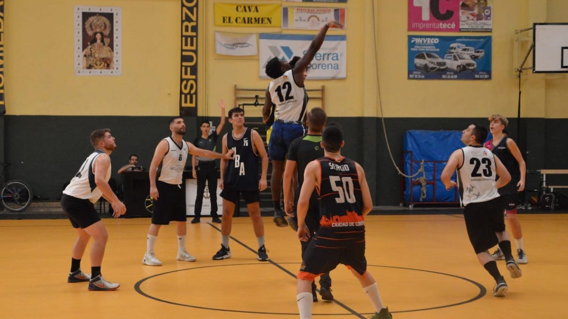 El equipo pozoalbense en el partido disputado ante El Carmen en la presente pretemporada