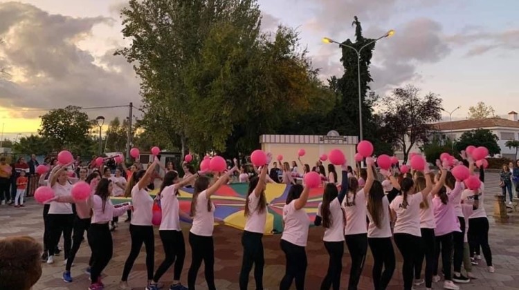 Actividad realizada con motivo del Día Mundial de la lucha contra el cáncer de mama