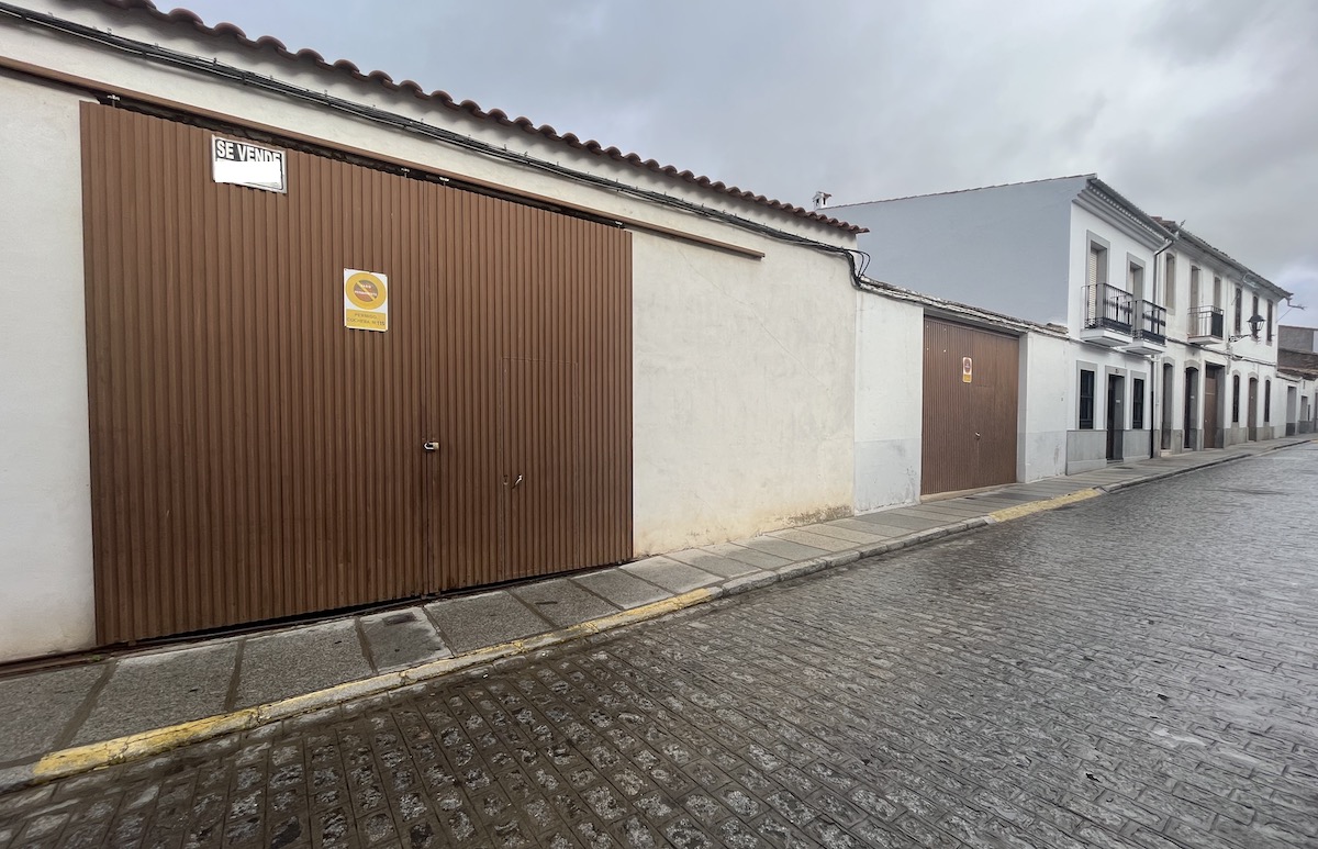 Imagen de la calle Ancha donde irían ubicados los nuevos aparcamientos