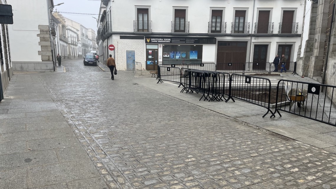 Calle Celestino Martínez en su confluencia con la Benedicto XV