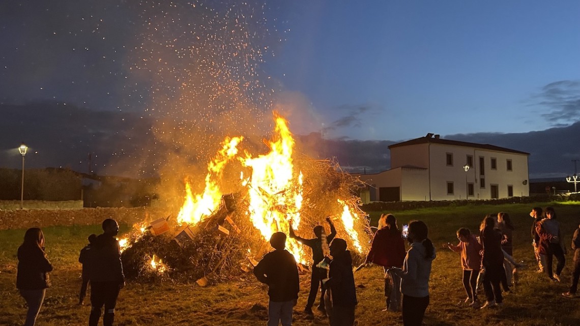 Una de las candelas en Añora