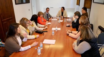 Reunión mantenida por la consejera Loles López con parte del equipo de gobierno de Pozoblanco