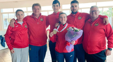 Noelia Pontes, a la izquierda, con la expedición española a la Copa del Mundo de Rabat. Foto: @RFEDETO