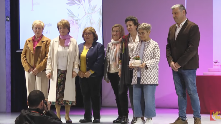 La Asociación Almajara recibiendo el premio, Córdoba en Igualdad