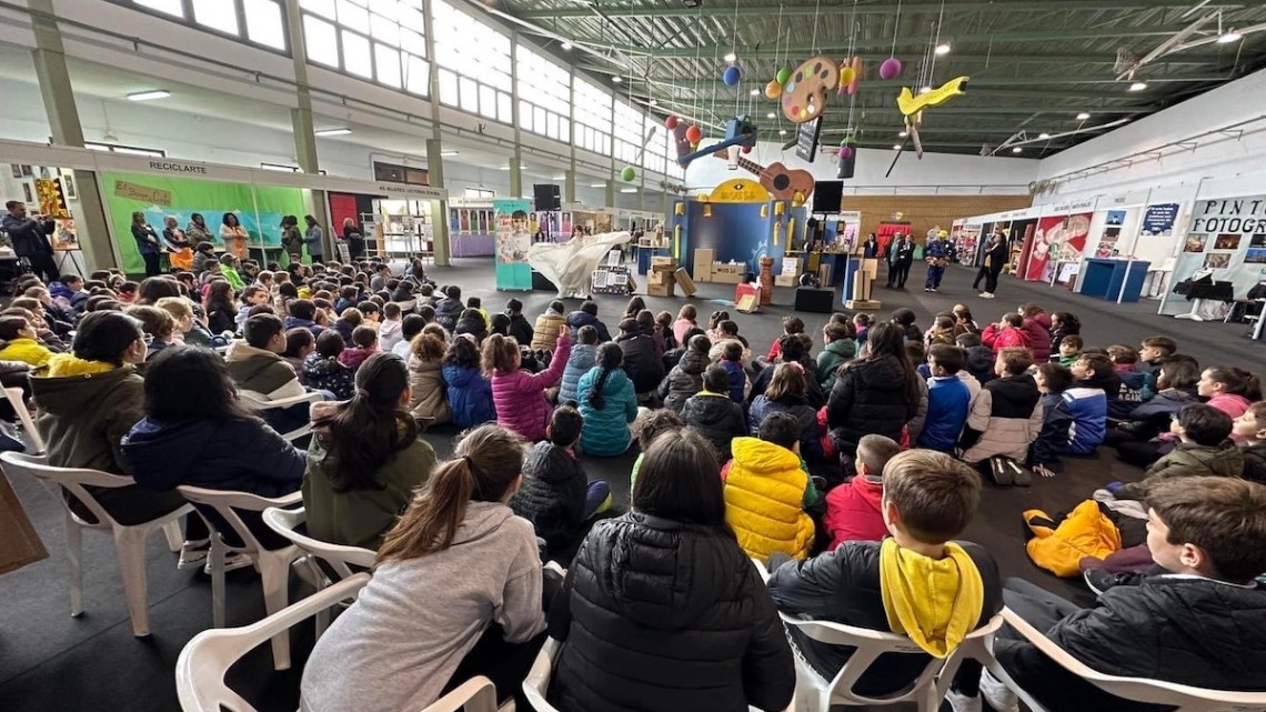 Primeras actividades del Salón del Libro. Foto: Facebook Biblioteca Municipal