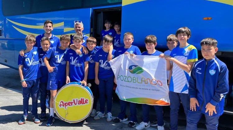 Los jugadores del equipo alevín del Pozoblanco Fútbol Sala