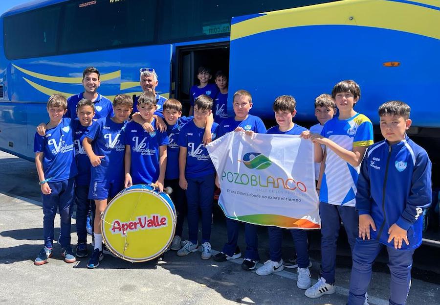 Los jugadores del equipo alevín del Pozoblanco Fútbol Sala