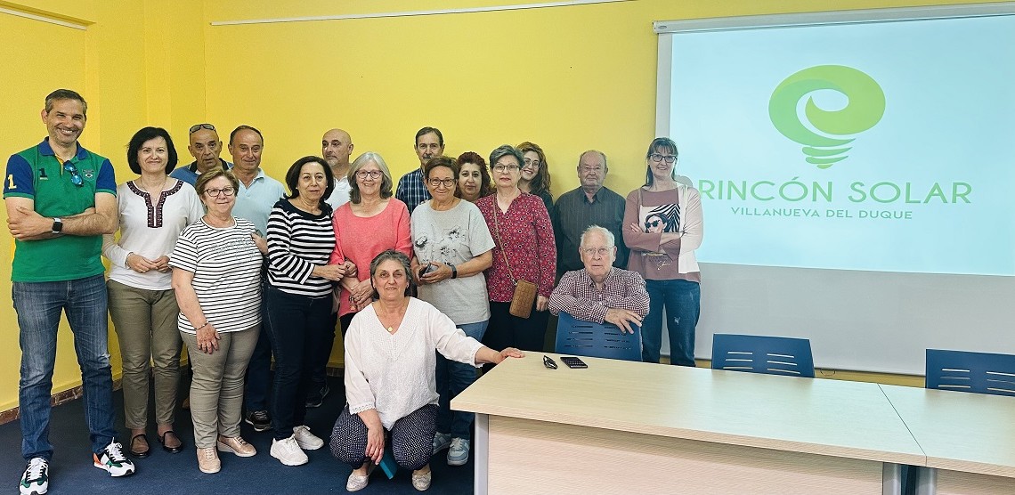 Vecinos participantes en el Rincón Sola de Villanueva del DuqueVecinos participantes en el Rincón Sola de Villanueva del Duque