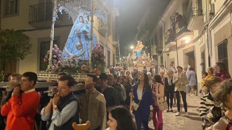 Las dos imágenes procesionando por las calles de Pozoblanco