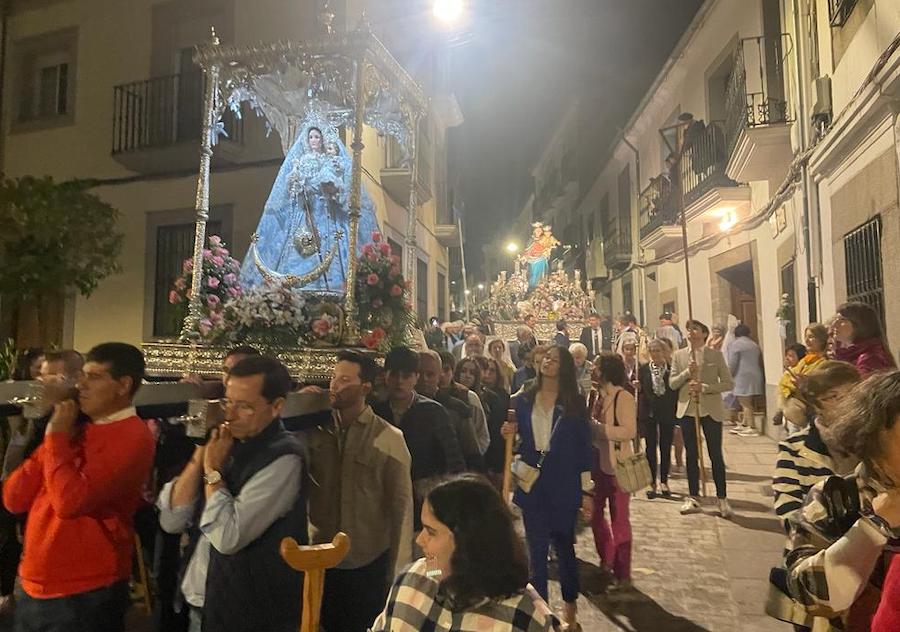 Las dos imágenes procesionando por las calles de Pozoblanco