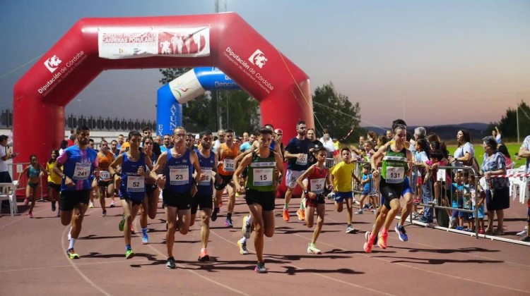 Momento de la salida de la carrera. Foto: Deportes Pozoblanco