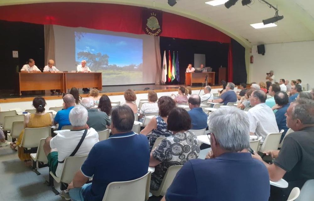 Imagen de la asamblea de constitución de la plataforma 'Unidos por el agua'