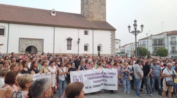 Ventana Abierta durante la manifestación en contra del asesinato machista de Juana Cepas