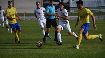 Una acción del partido entre el Pozoblanco y el Coria