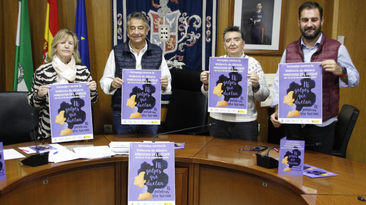 Presentación de las Jornadas de Violencia de Género de Hinojosa del Duque