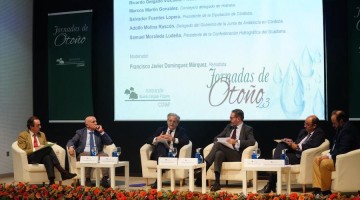 Mesa sobre el agua de las Jornadas de Otoño