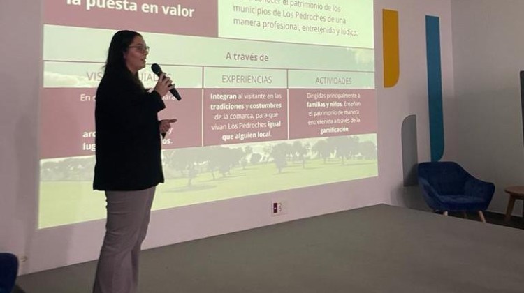 Paula Molina durante la presentación de su empresa