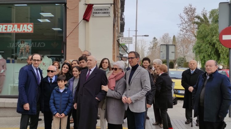 Inauguración de la calle catedrático Emilio Cabrera