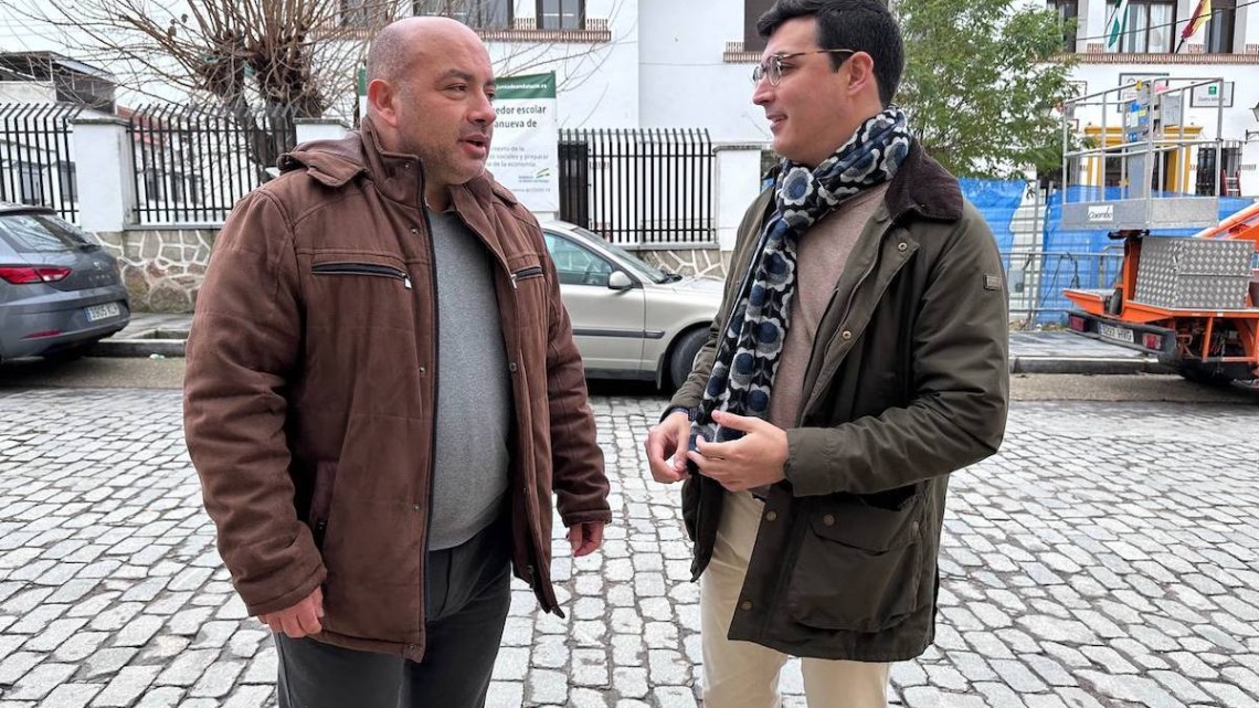 José Carlos García y Gabriel Duque en el colegio Virgen de Luna de Villanueva de Córdoba