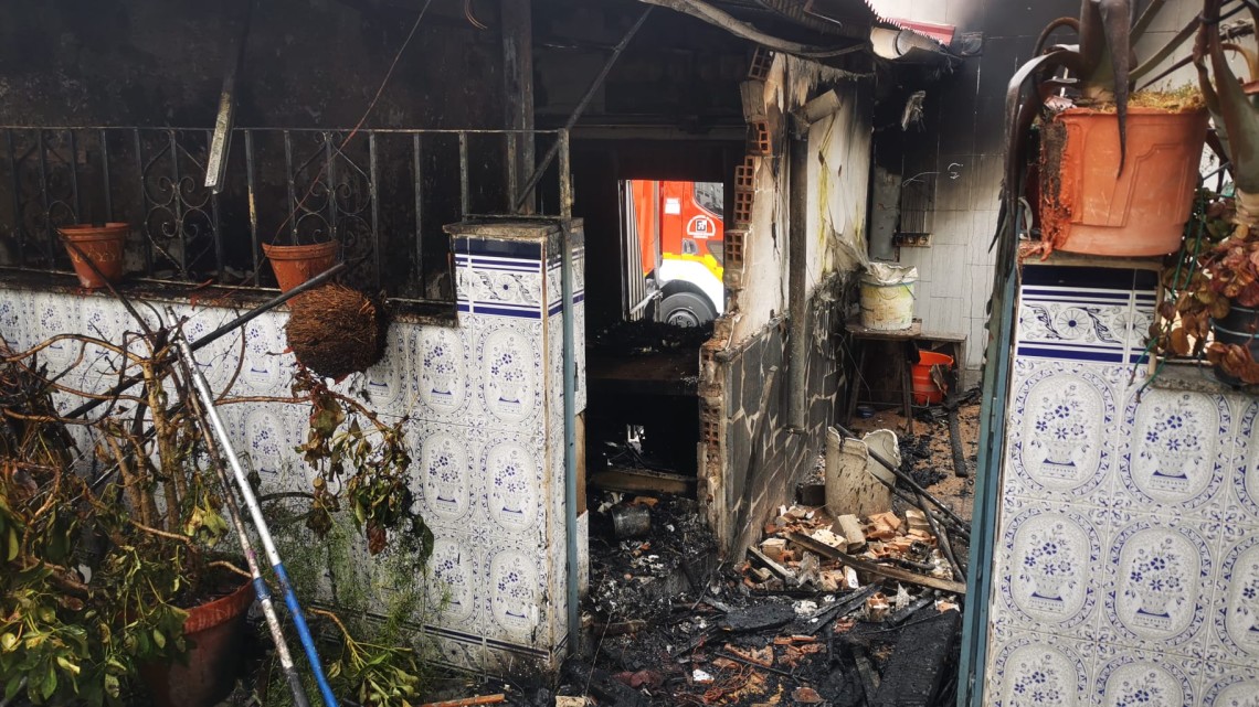 Incendio en el interior de la vivienda