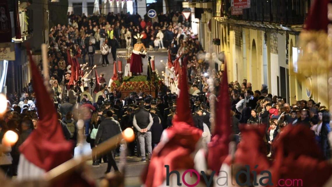 El Lunes Santo a su paso por la calle Hilario Ángel Calero