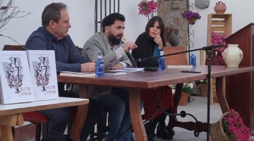 Miguel Ángel Pérez junto a Antonio Merino y Julia López