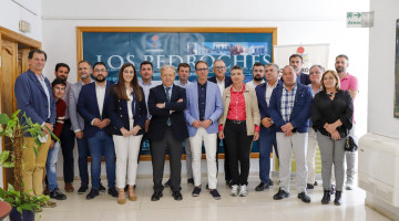 Salvador Fuentes y Ana Rosa Ruz con los alcaldes de Los Pedroches