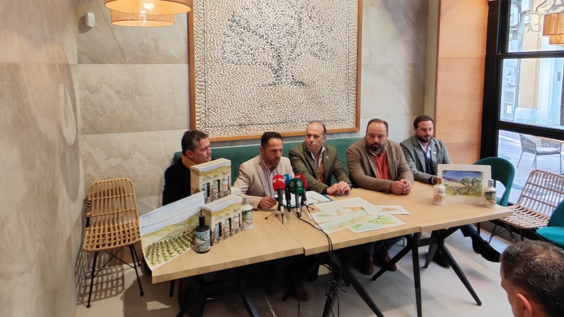 Presentación de los nuevos aceites y la campaña de aceituna