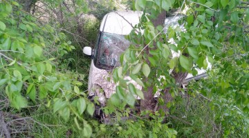 Vehículo que ha sufrido el accidente en la A-423