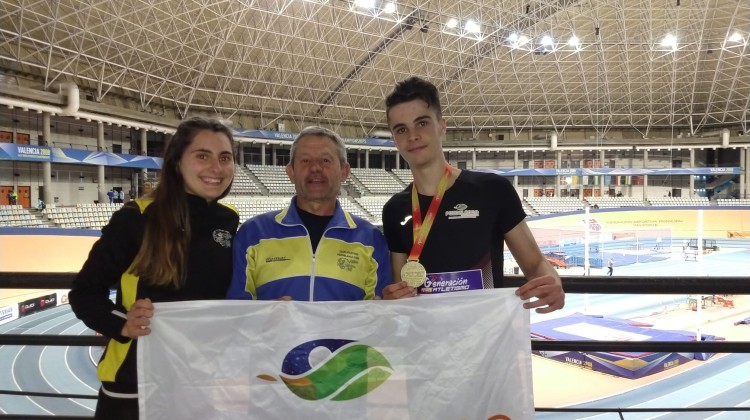 7B7AEB9B-BD5A-4234-BDA4-A8F0CB897F89