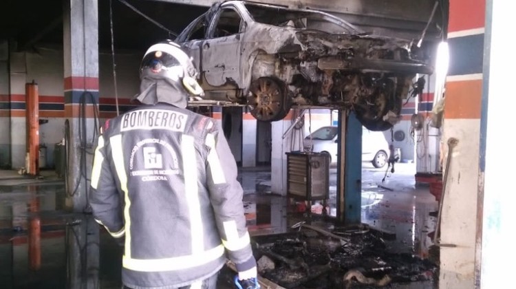 incendio_taller_hinojosa