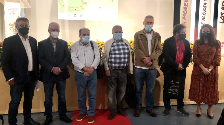 Los representantes de las comarcas implicadas en el proyecto 'Provincia 51'