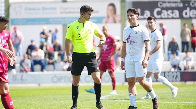 El Pozoblanco recibió al líder, el Antoniano