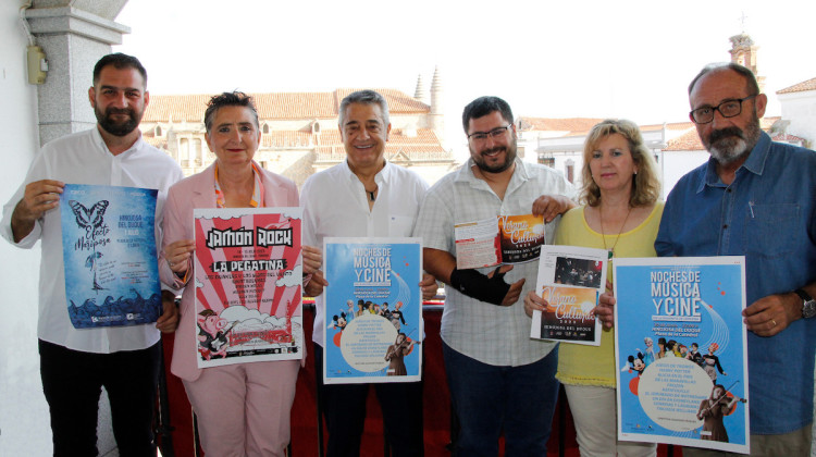 Presentación del verano cultural en Hinojosa del Duque