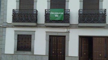 Imagen de una de las banderolas que piden la circunvalación. Foto: Facebook Grupo Circunvalación Ya