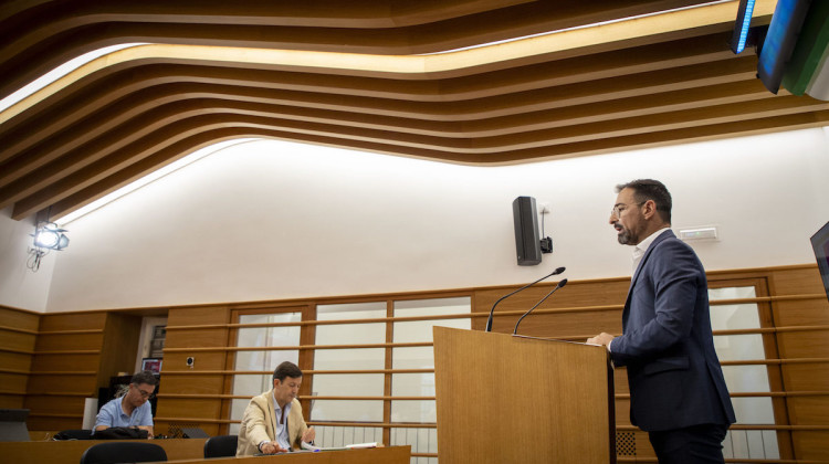 Félix Romero durante la presentación de las ayudas