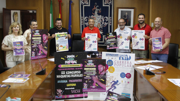 Presentación del verano cultural en Hinojosa del Duque