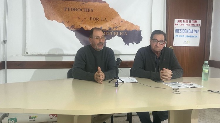 José María Fernández y Miguel Calero presentando las actividades