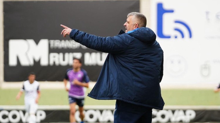 Alberto Fernández durante un partido. Foto: CD Pozoblanco
