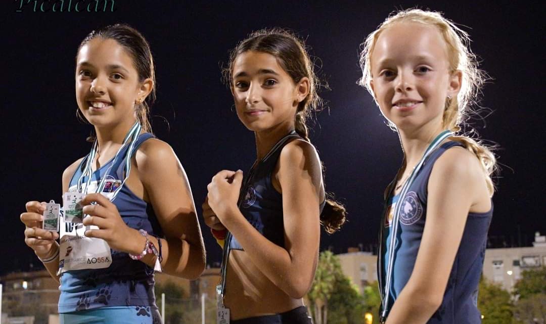 Alba Estévez Fernández, Daniela Chaves Ivascu y Laura Gómez Cardador